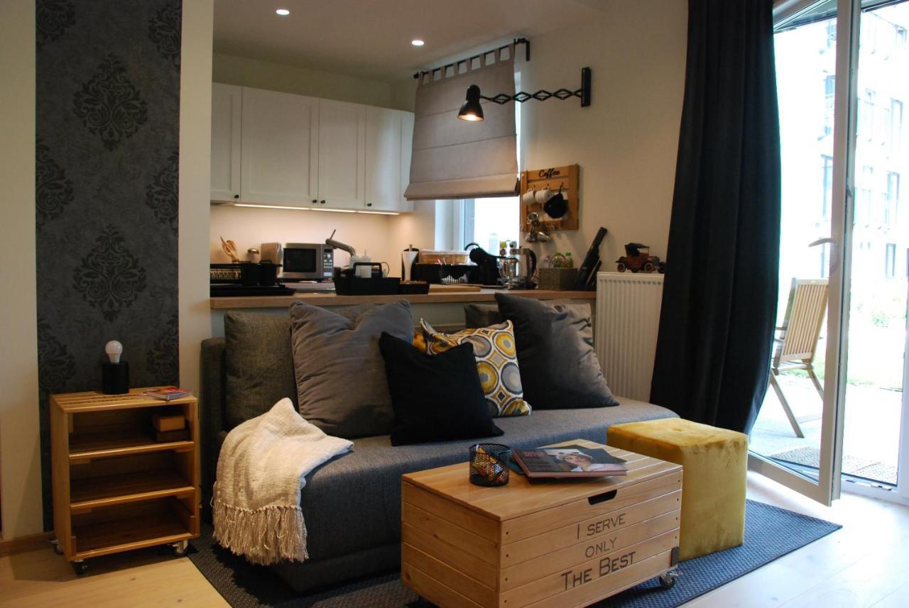 Relax&Comfort New Waw 50 Sqm With Terrace, Garden, Free Parking And Ac Warszawa Exteriör bild