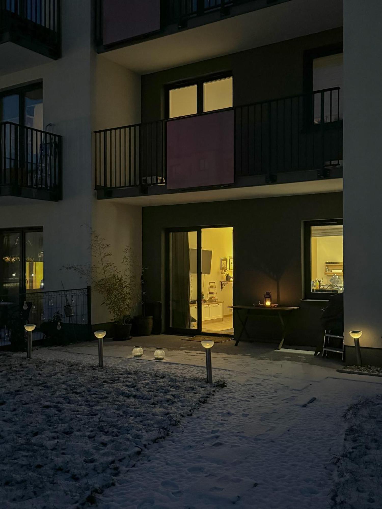 Relax&Comfort New Waw 50 Sqm With Terrace, Garden, Free Parking And Ac Warszawa Exteriör bild