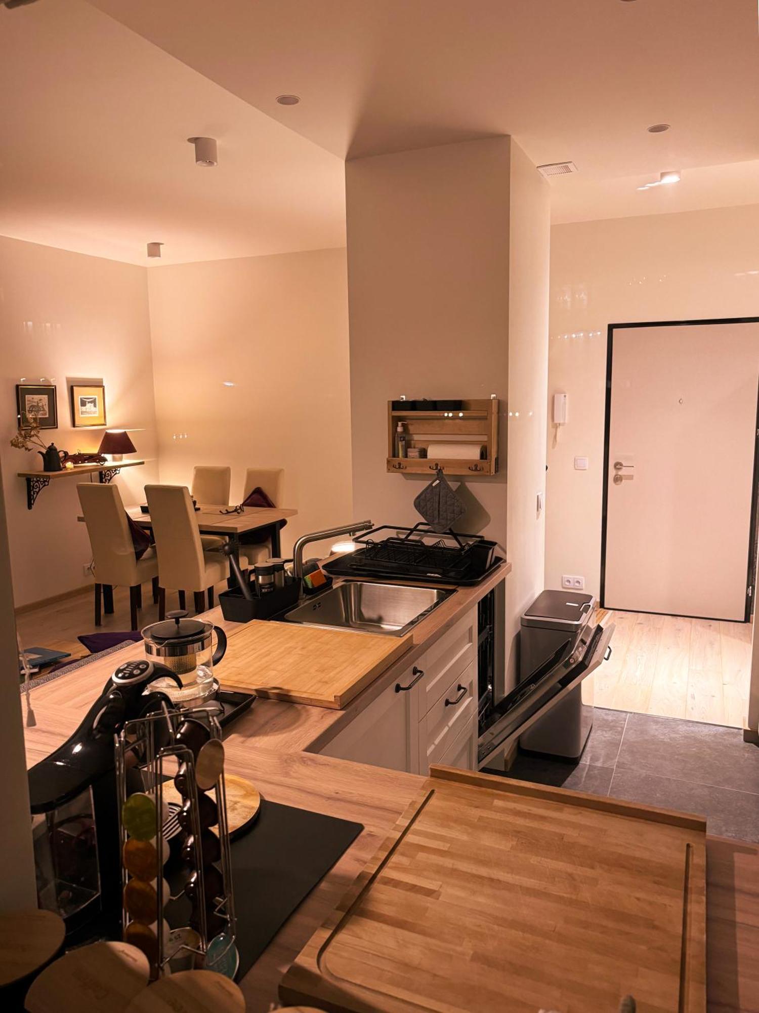 Relax&Comfort New Waw 50 Sqm With Terrace, Garden, Free Parking And Ac Warszawa Exteriör bild