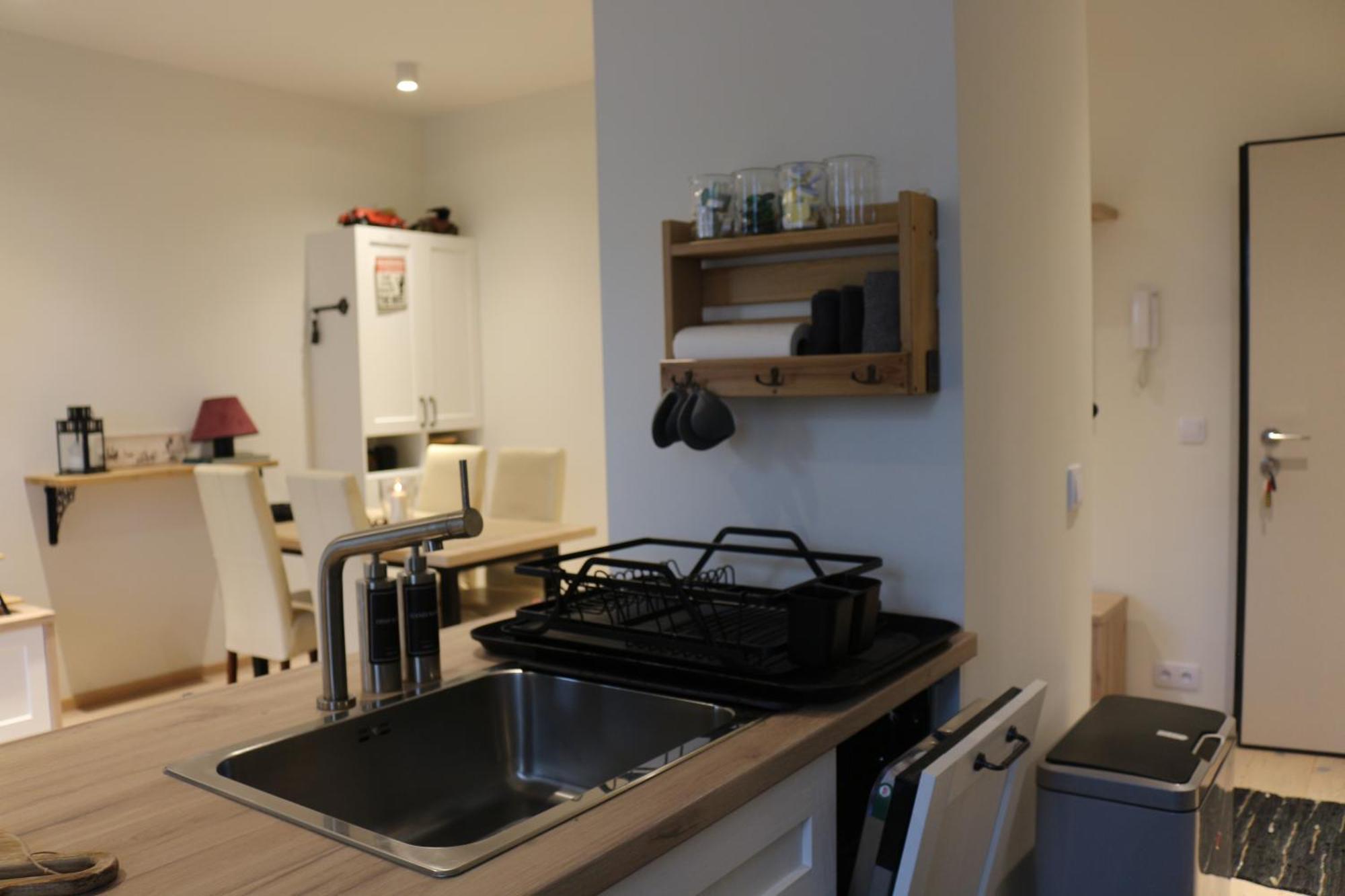 Relax&Comfort New Waw 50 Sqm With Terrace, Garden, Free Parking And Ac Warszawa Exteriör bild
