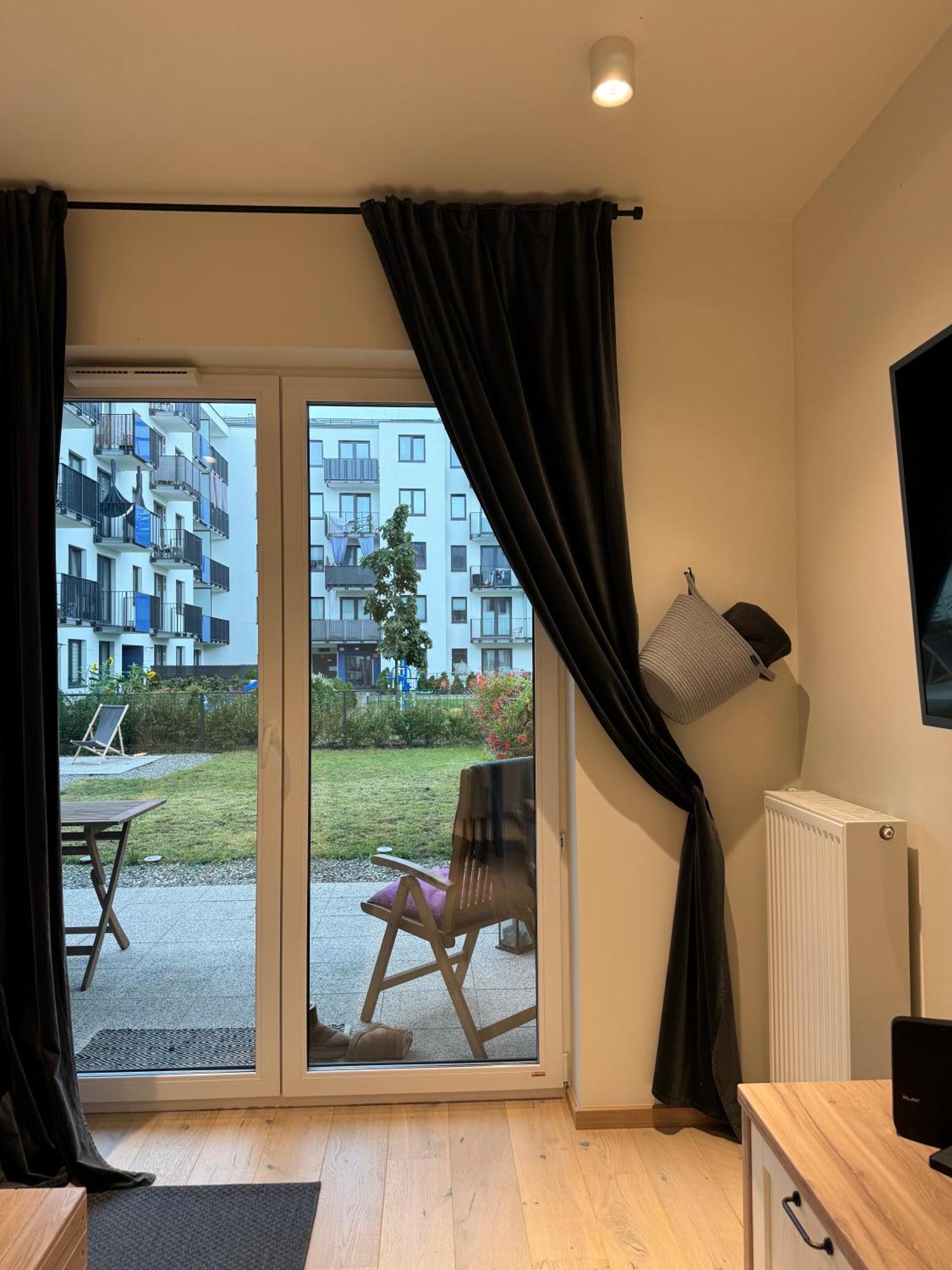Relax&Comfort New Waw 50 Sqm With Terrace, Garden, Free Parking And Ac Warszawa Exteriör bild
