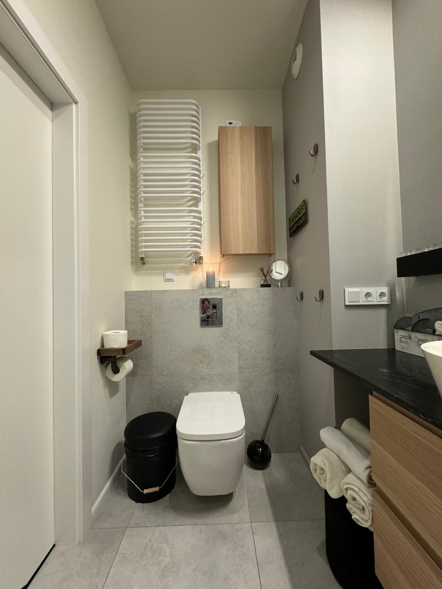 Relax&Comfort New Waw 50 Sqm With Terrace, Garden, Free Parking And Ac Warszawa Exteriör bild