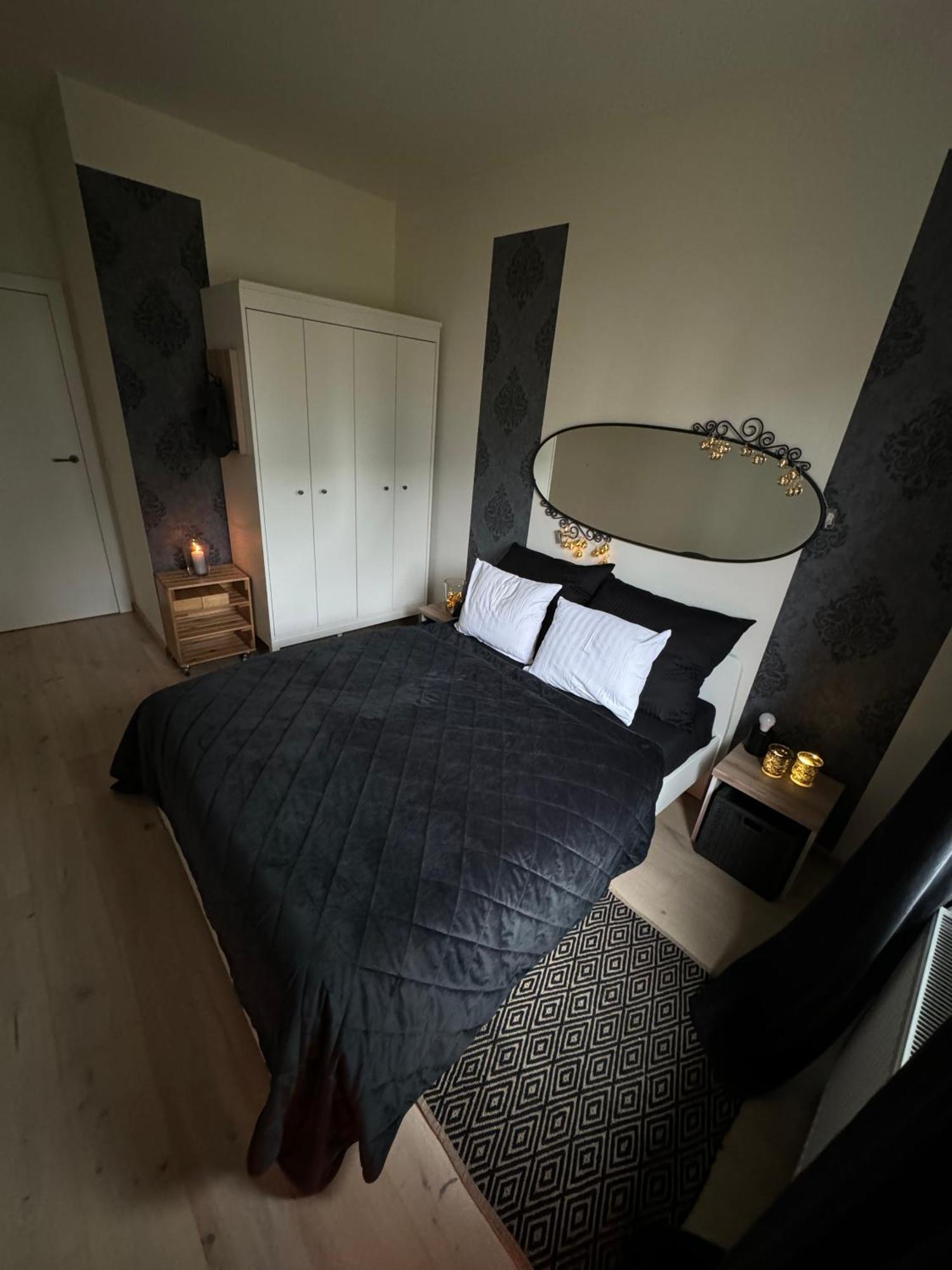 Relax&Comfort New Waw 50 Sqm With Terrace, Garden, Free Parking And Ac Warszawa Exteriör bild