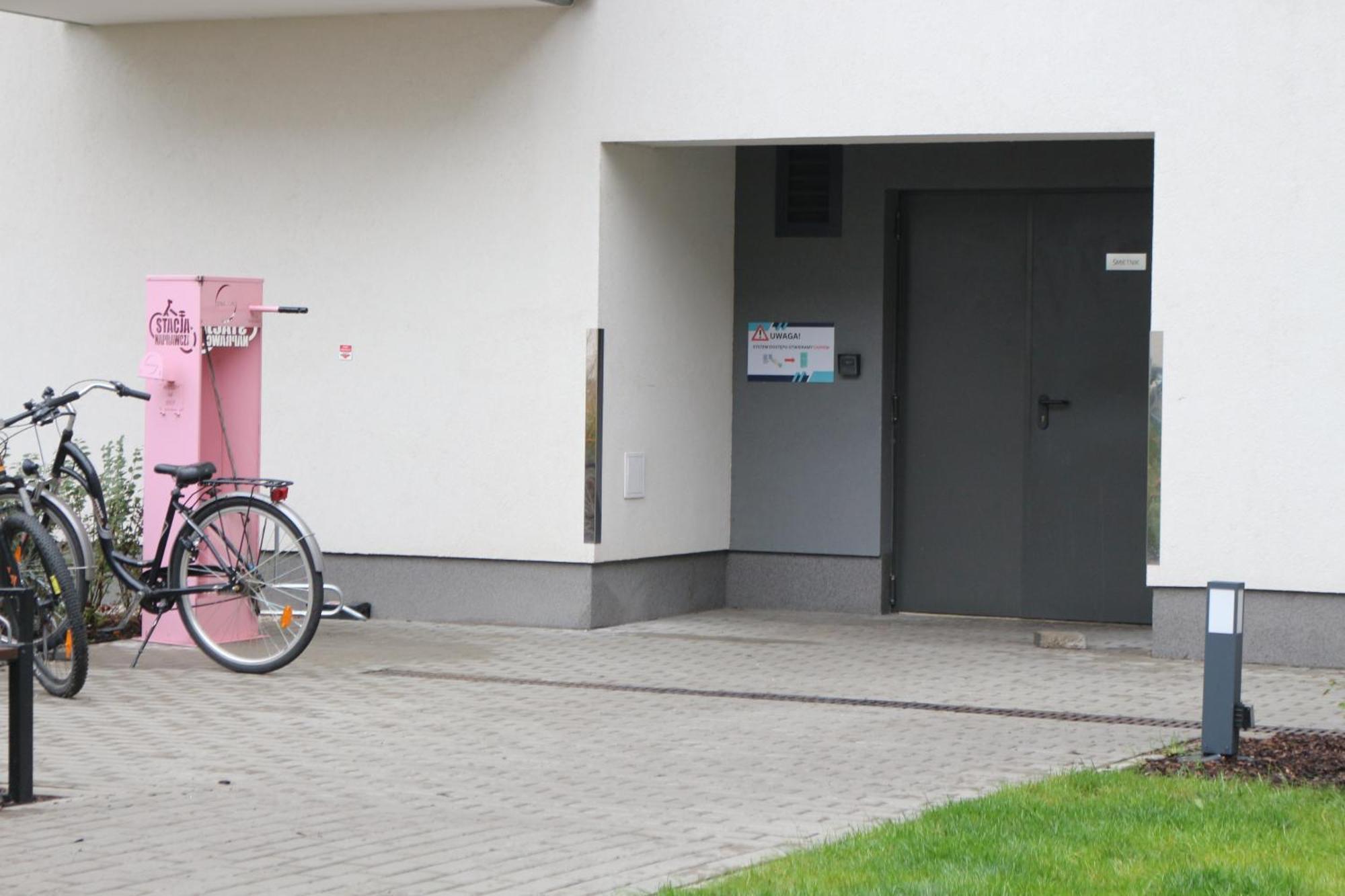 Relax&Comfort New Waw 50 Sqm With Terrace, Garden, Free Parking And Ac Warszawa Exteriör bild