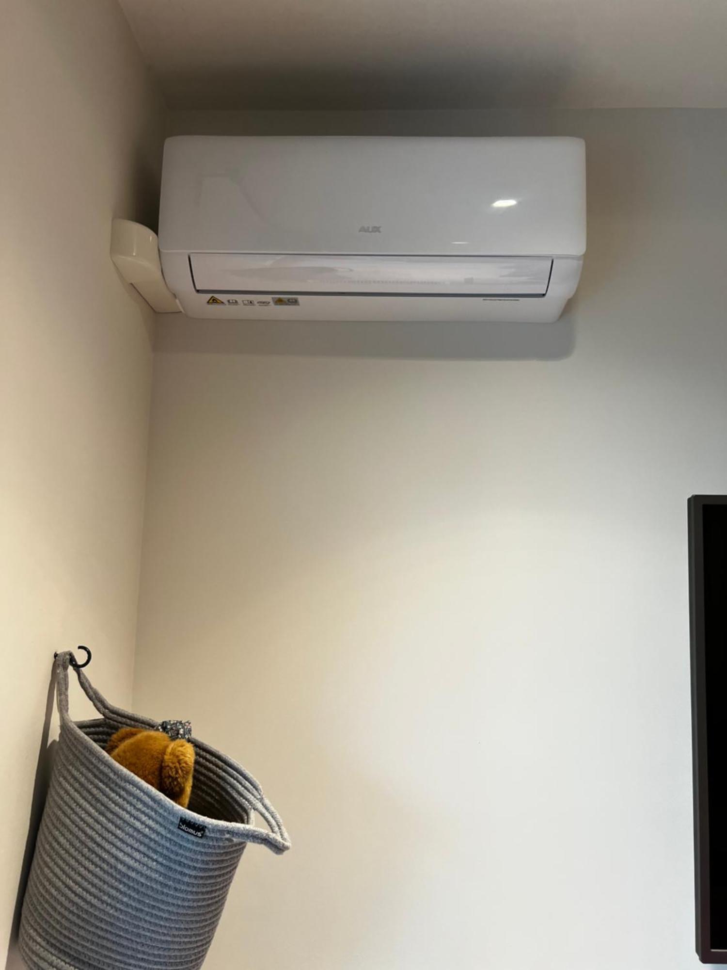 Relax&Comfort New Waw 50 Sqm With Terrace, Garden, Free Parking And Ac Warszawa Exteriör bild